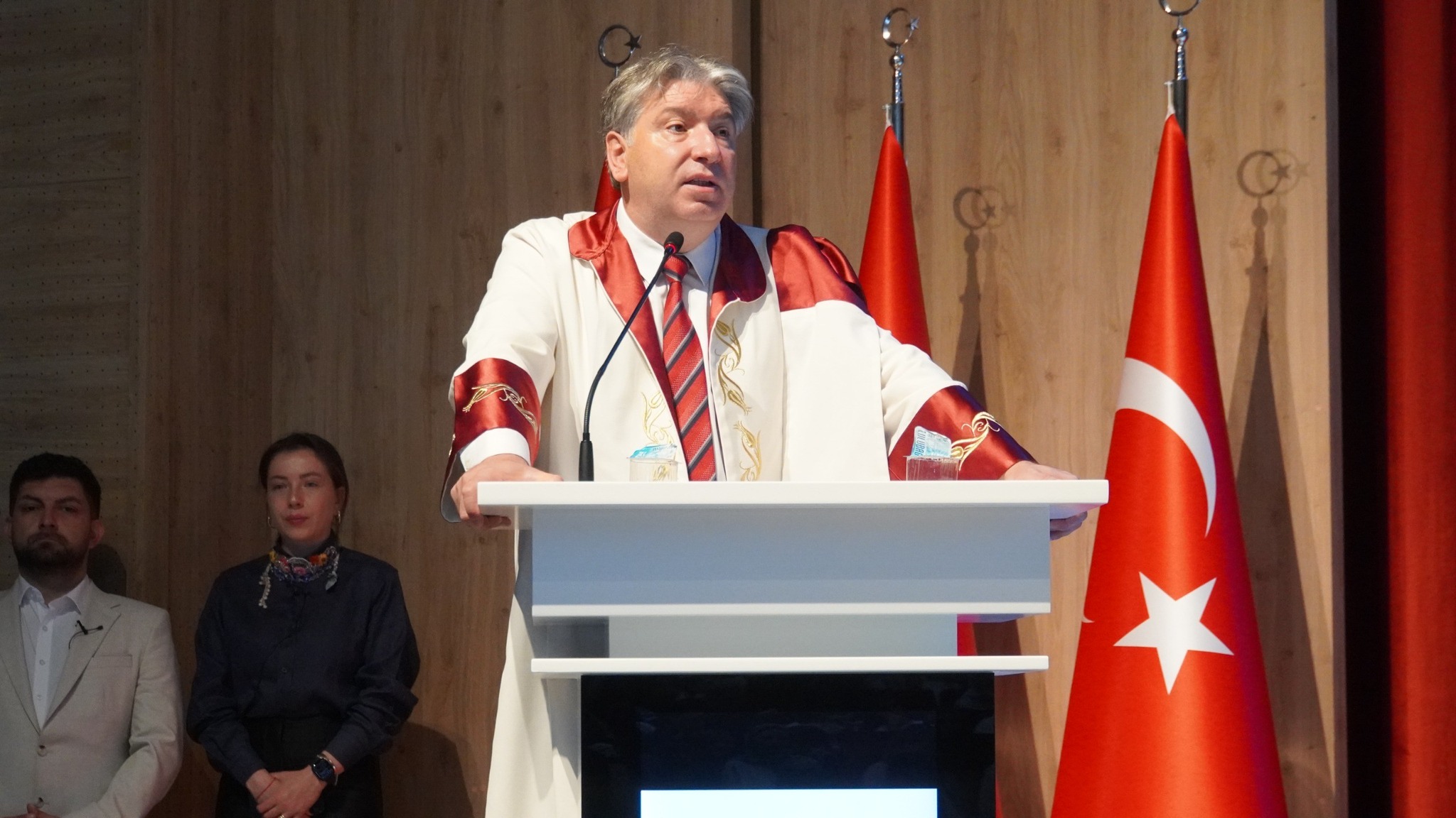 Sanat Ve Tasarım Fakültesi’nde Mezuniyet Gururu2