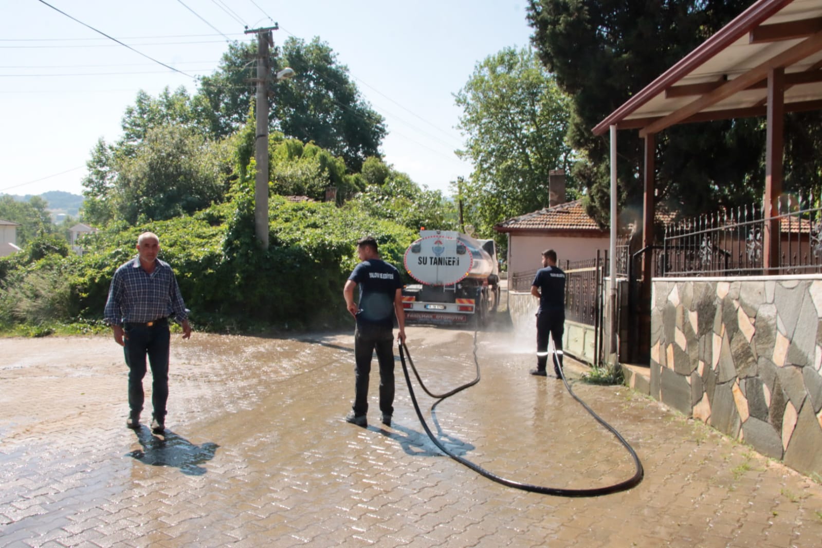 Yalova Belediyesi’nden Bayram Temizliği Seferberliği3