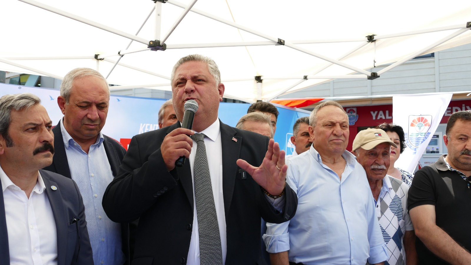 Yalova’da “Yarısı Bizden” İçin İmza Kampanyası1