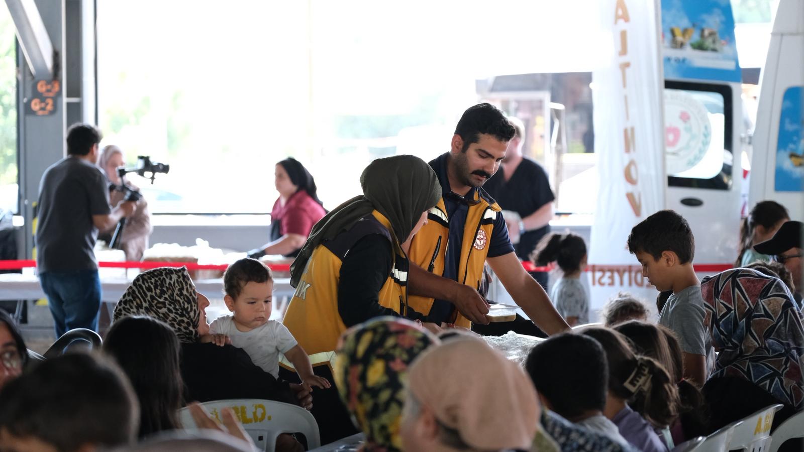 Altınova Belediyesi’nden Aşure Günü’nde Bereketli Buluşma2