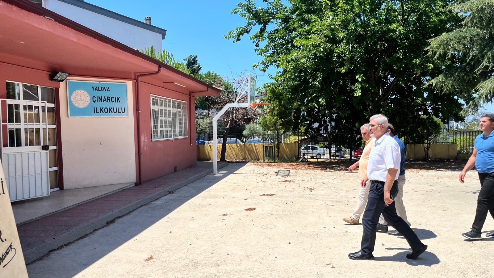 İl Millî Eğitim Müdürü Aytekin Yılmaz’dan Çınarcık’ta Eğitim Kurumlarına Ziyaret1