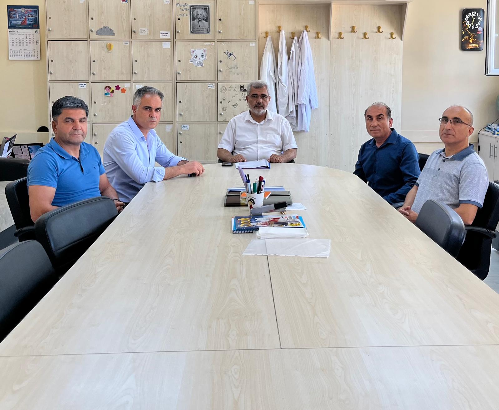 İl Millî Eğitim Müdürü Aytekin Yılmaz’dan Çınarcık’ta Eğitim Kurumlarına Ziyaret3