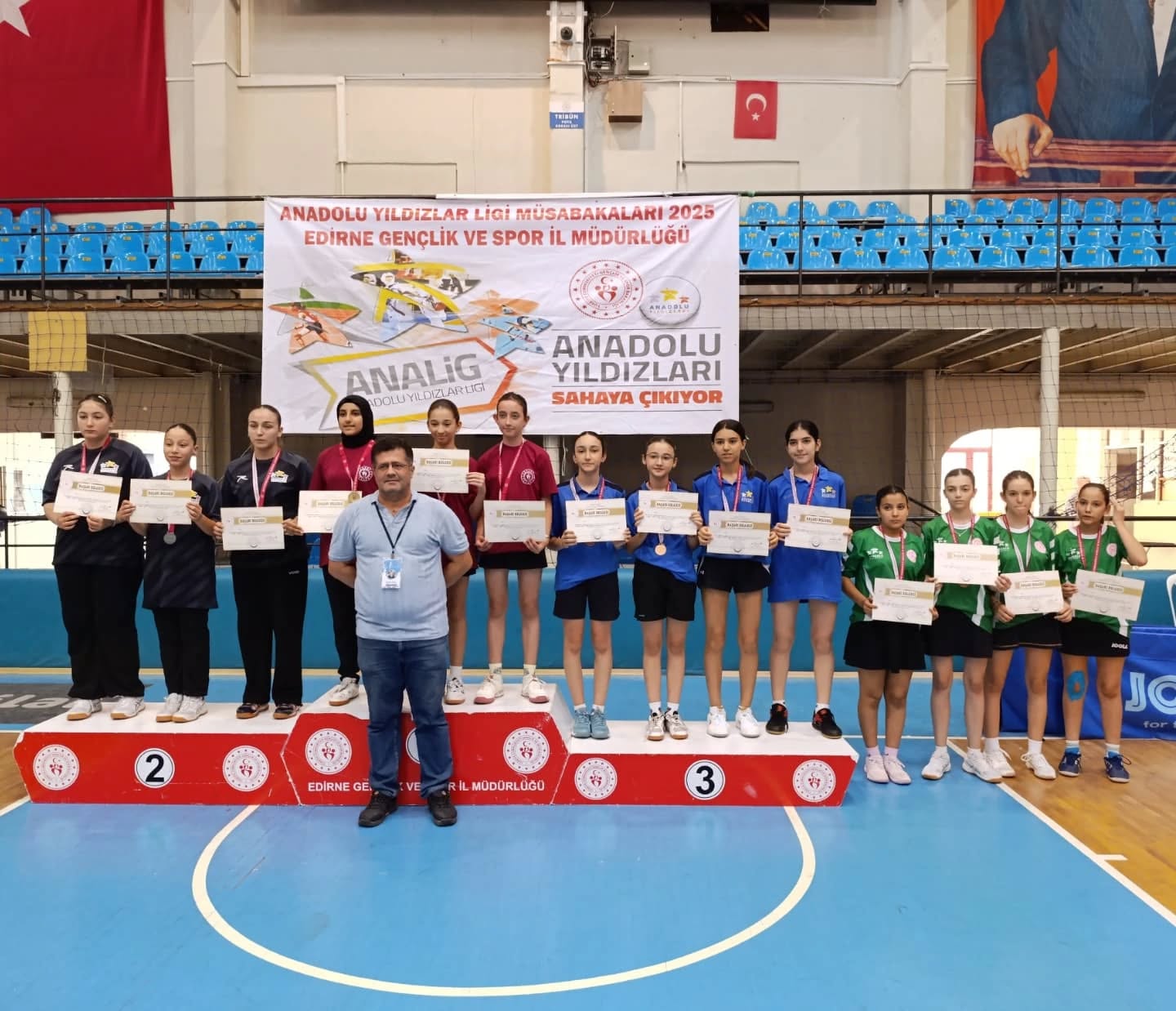 Kız Takımı Bölge Şampiyonu, Erkek Takımı Bölge İkincisi Oldu1