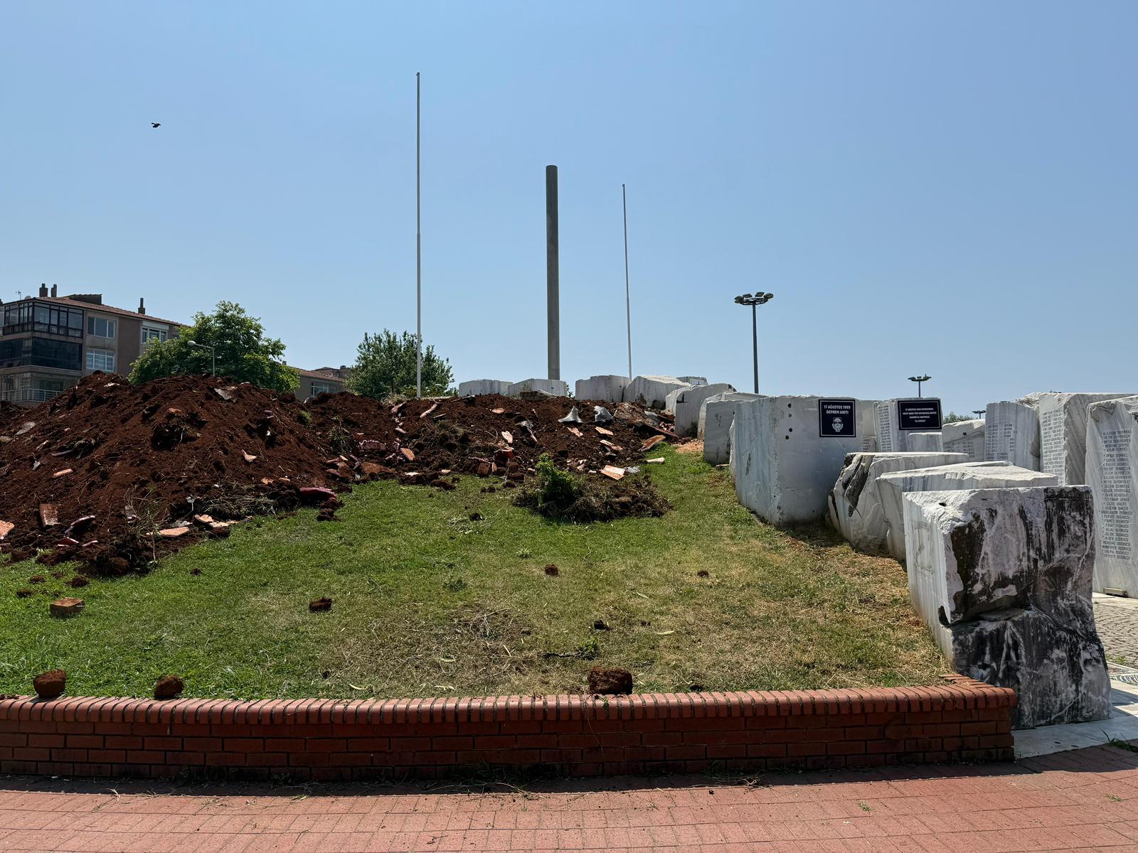 Deprem Anıtı Bakım 2025 (5)
