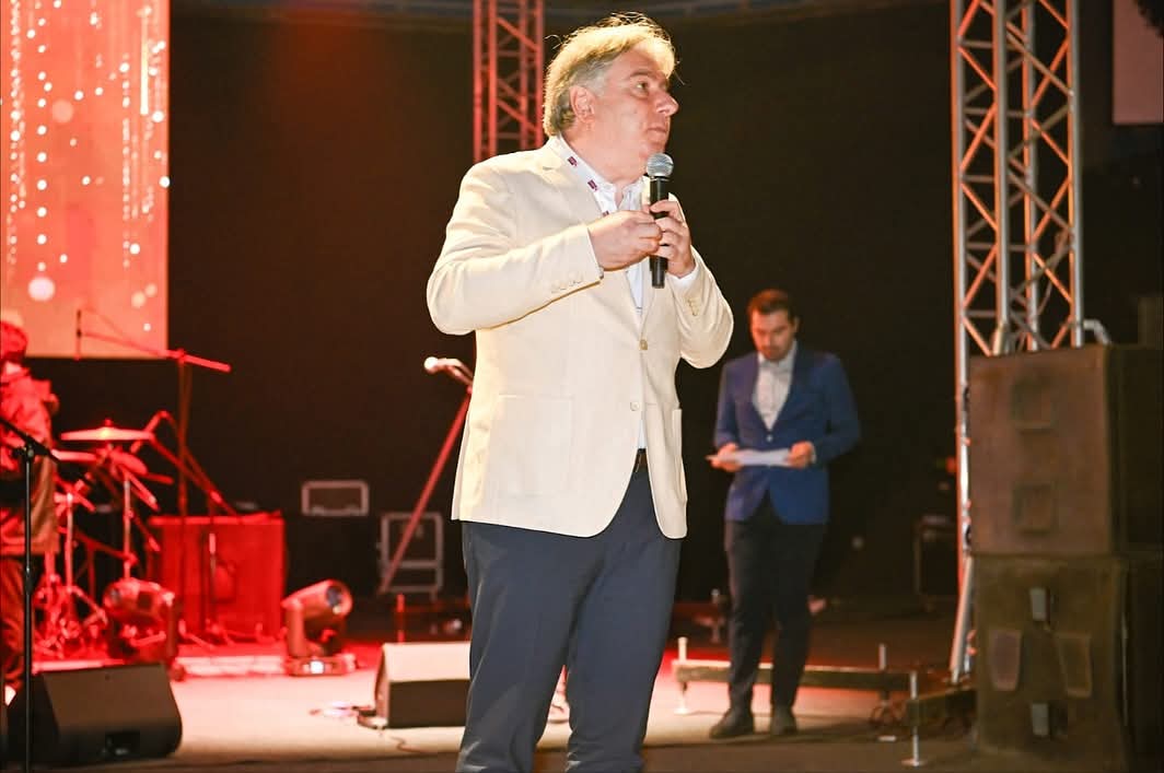 F B I M G 1760628810770