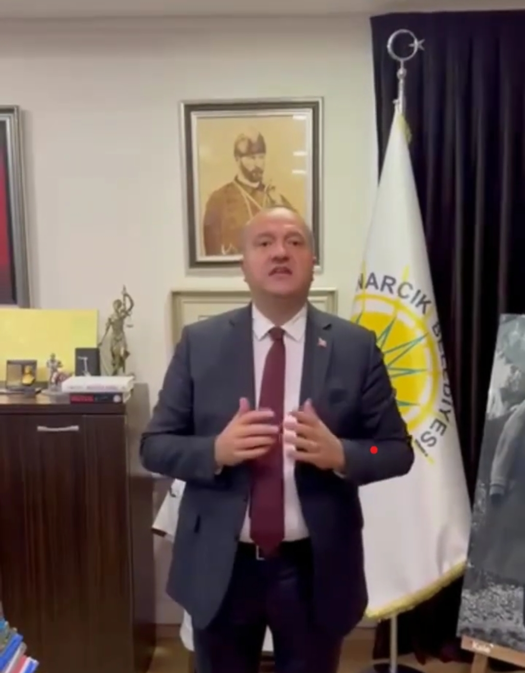 Çınarcık Belediye Başkanı Avni Kurt'un 29 Eküm Mesajı