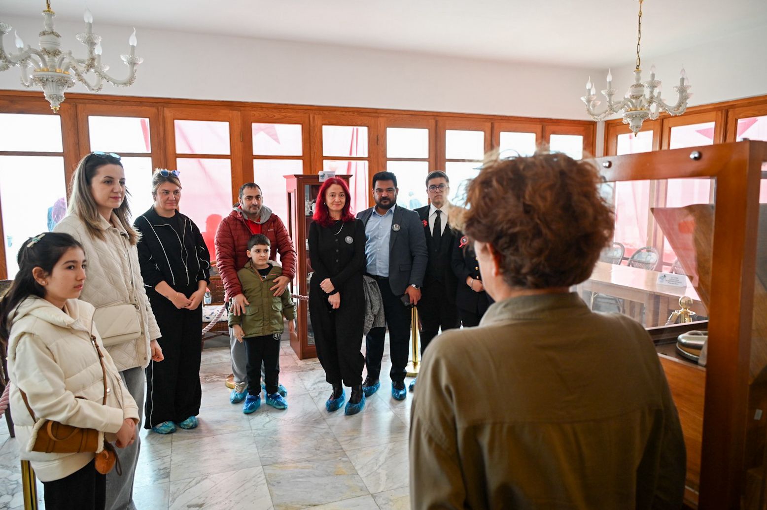 10 kasımda yürüyen köşk ziyareti