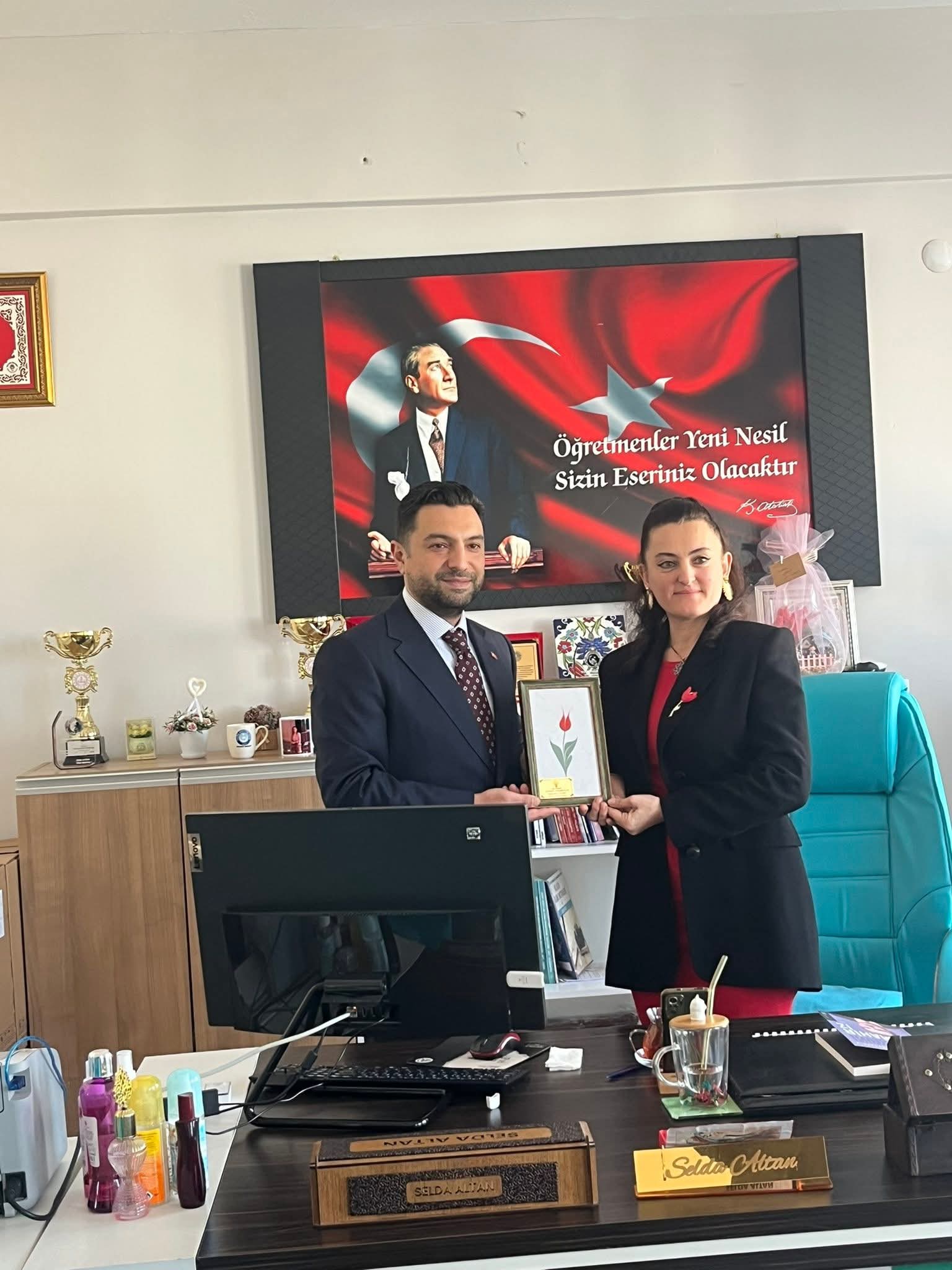 F B I M G 1763920276232