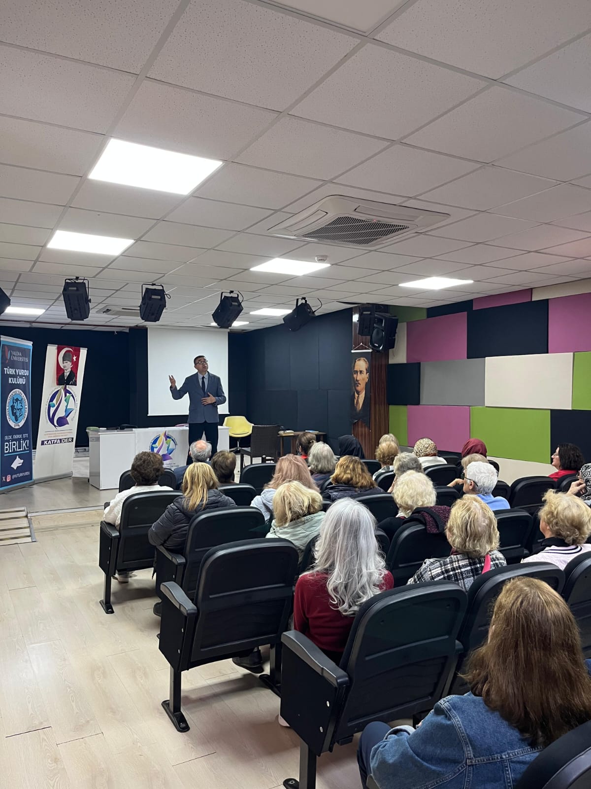 I M G 20251106 W A0002