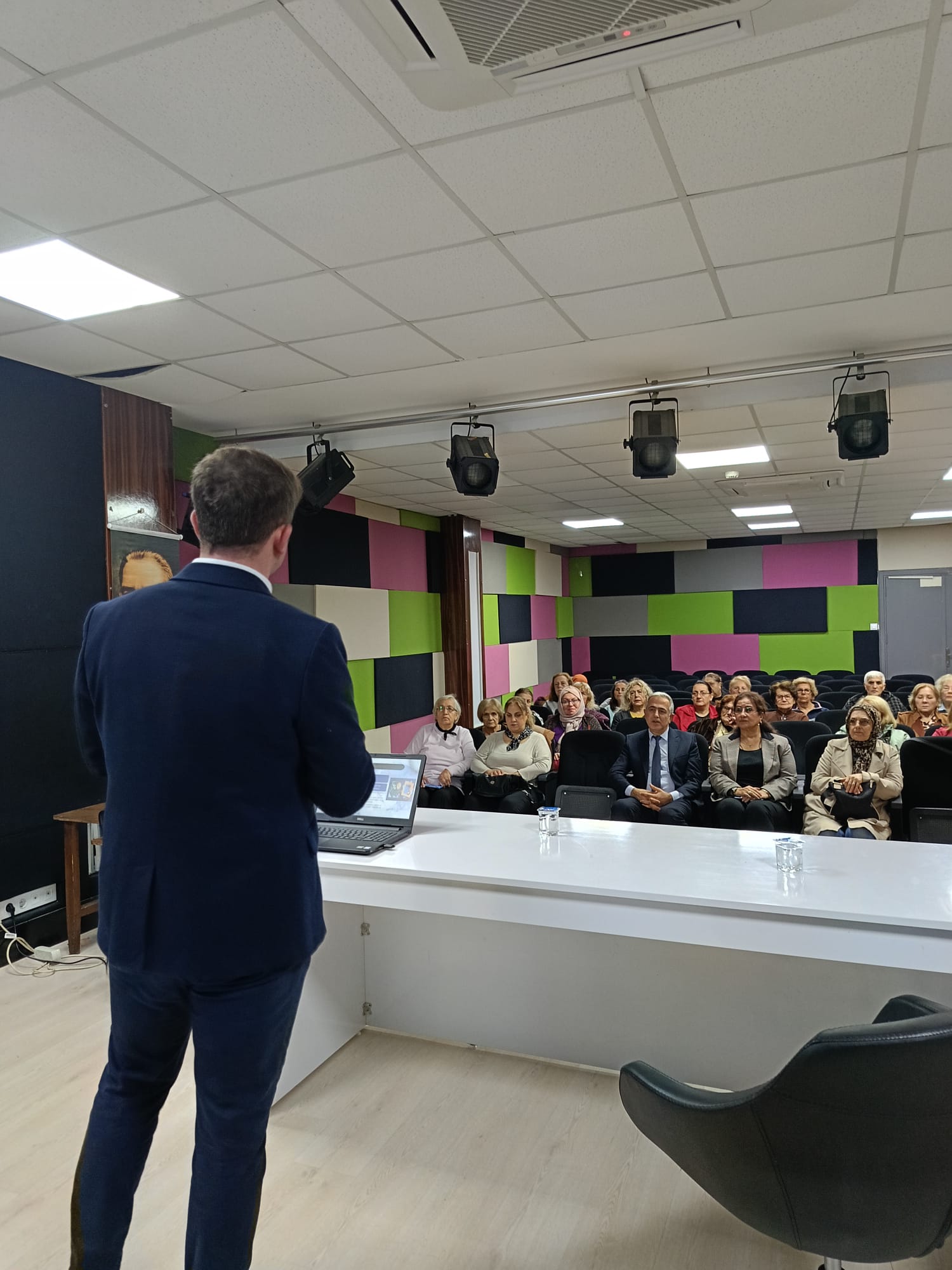 I M G 20251122 W A0004