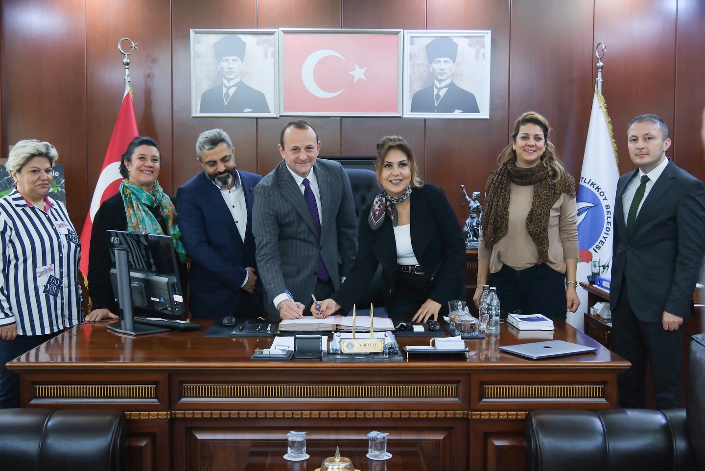 8Ee4Dee4 B04C 4Bcd Aa22 B95738684Bc0