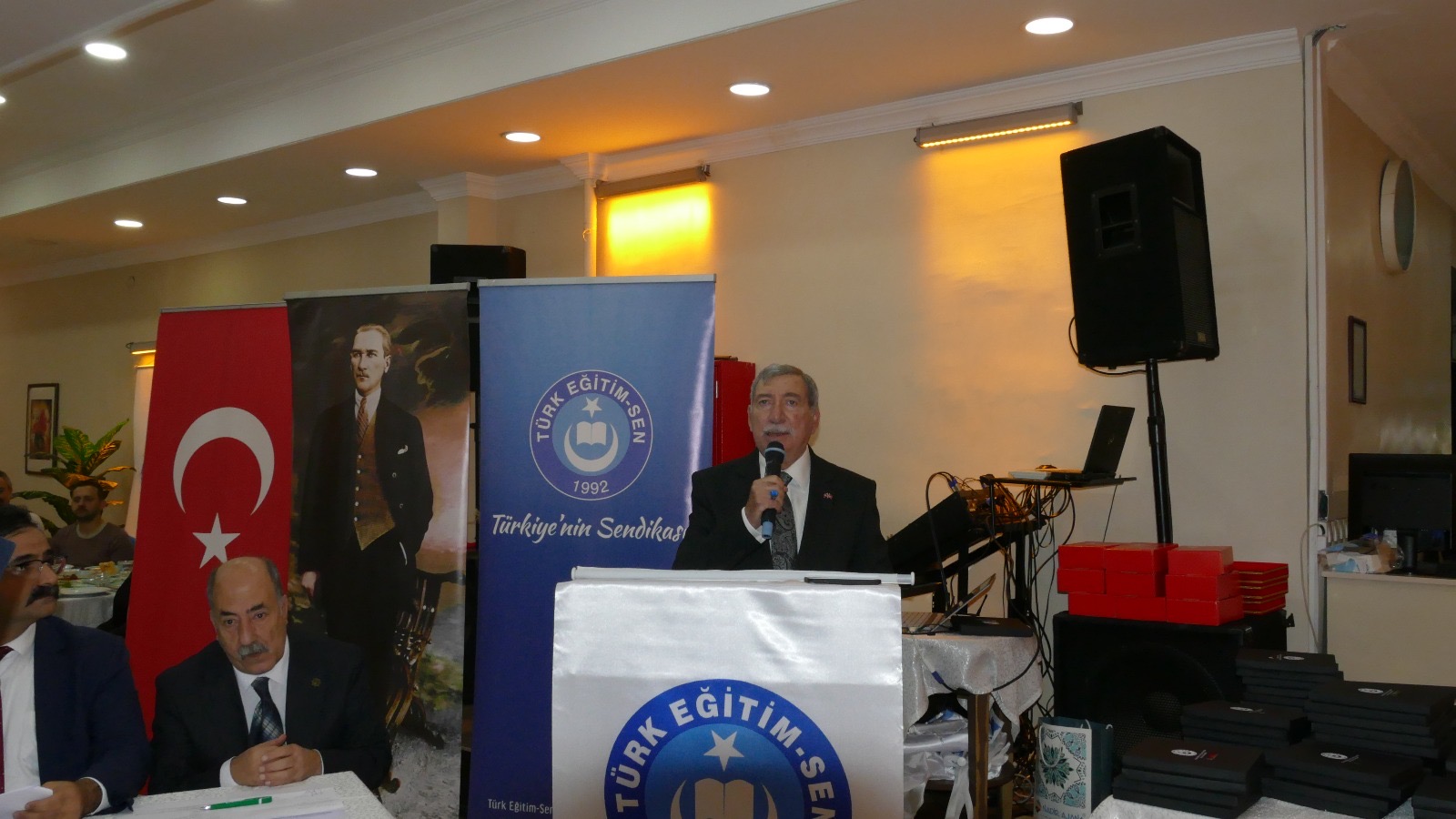 Dac1Ea31 A2E8 4194 A51C 62403B96275E