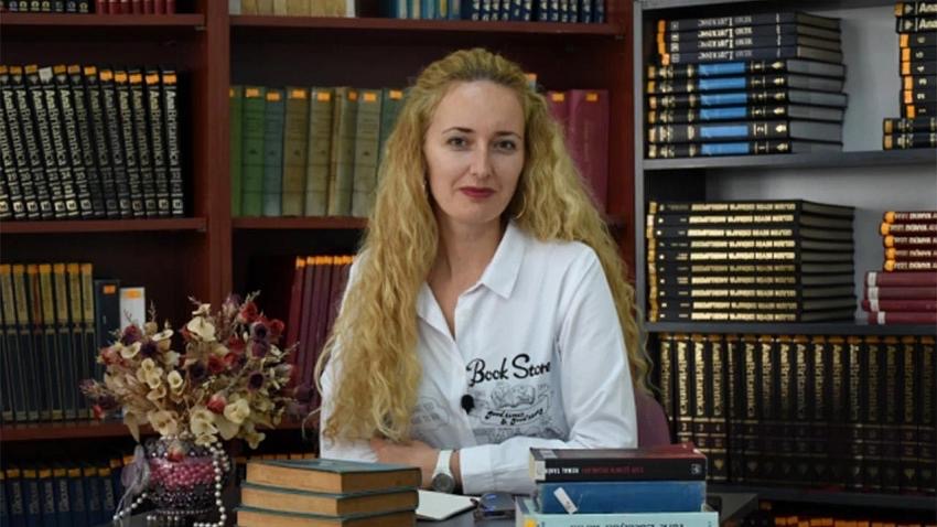 F3841Cb5 3122 4542 880F Bebe574F4906