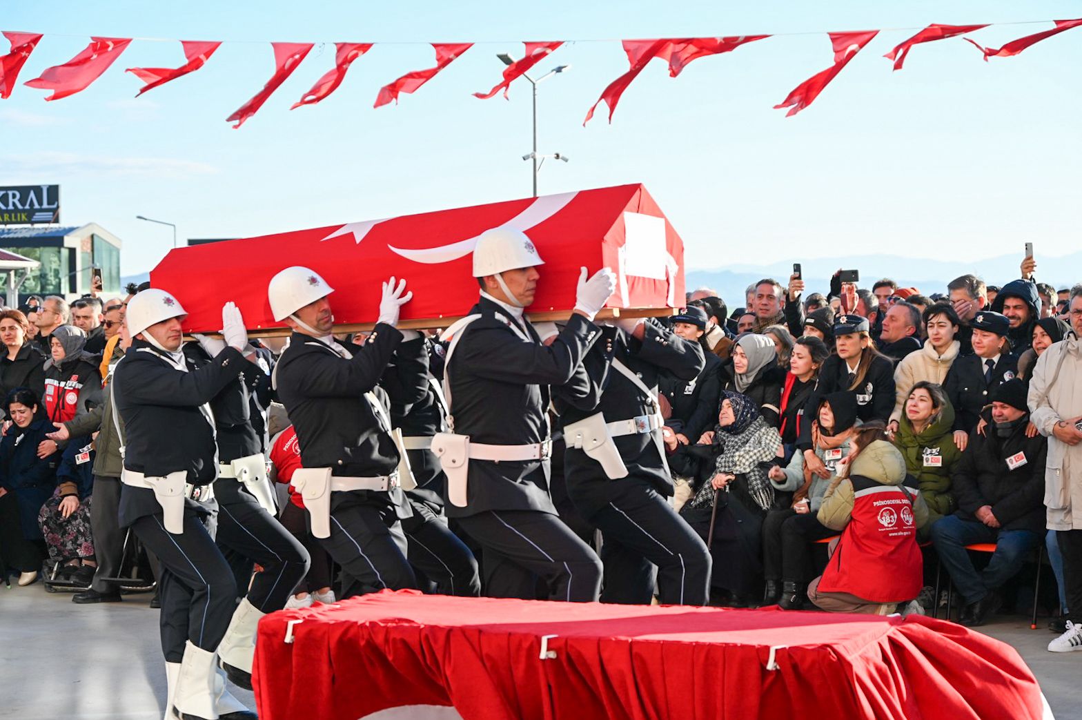 Şehitlerimiz Tören Basına (11)