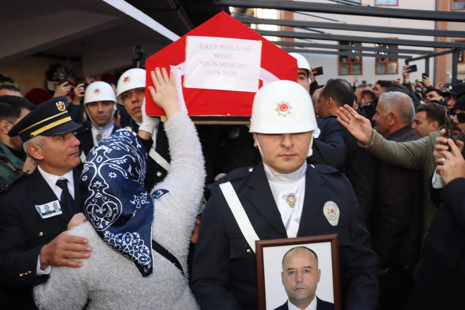 Şehitlerimiz Tören Basına (12)