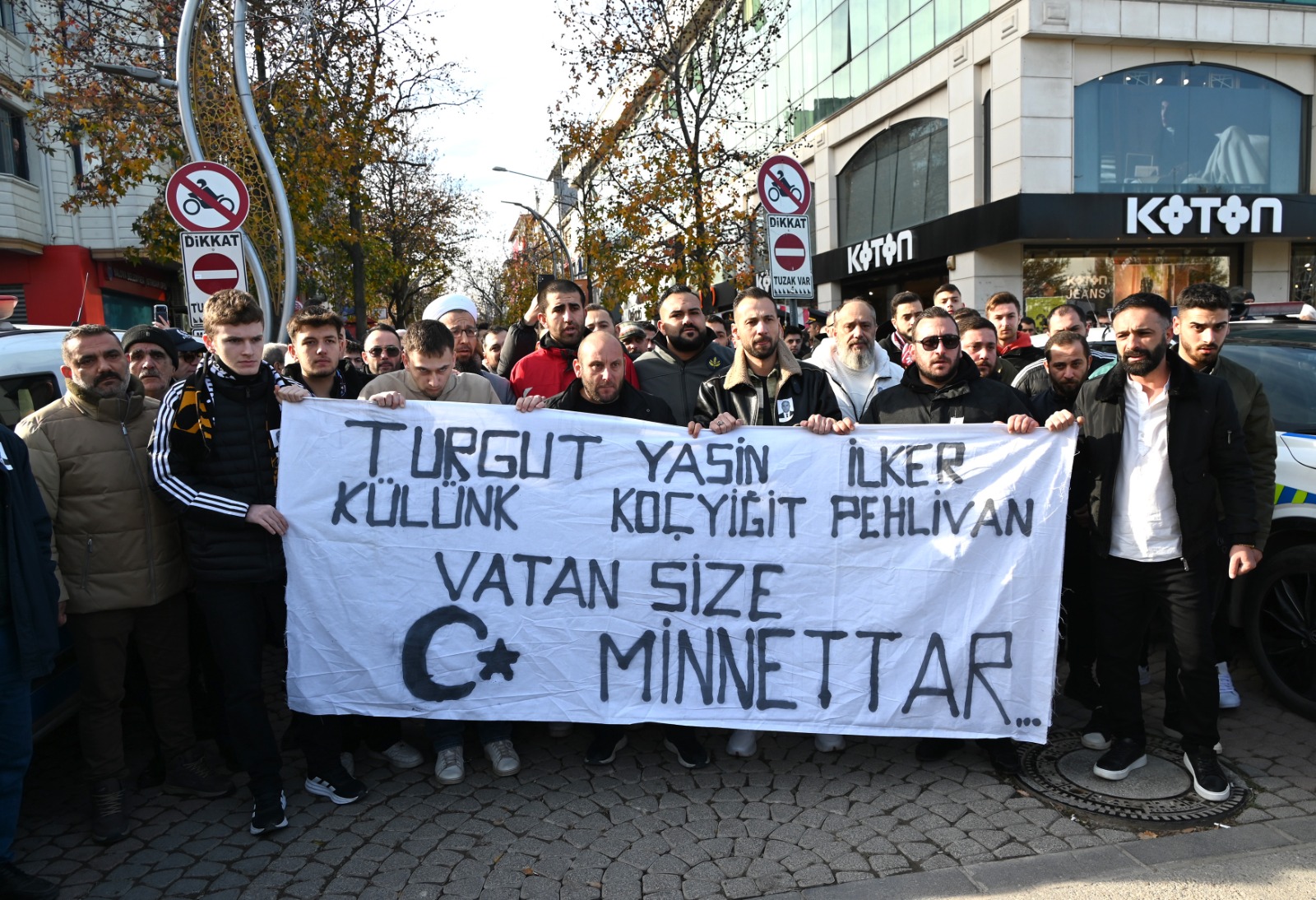 Şehitlerimiz Tören Basına (4)