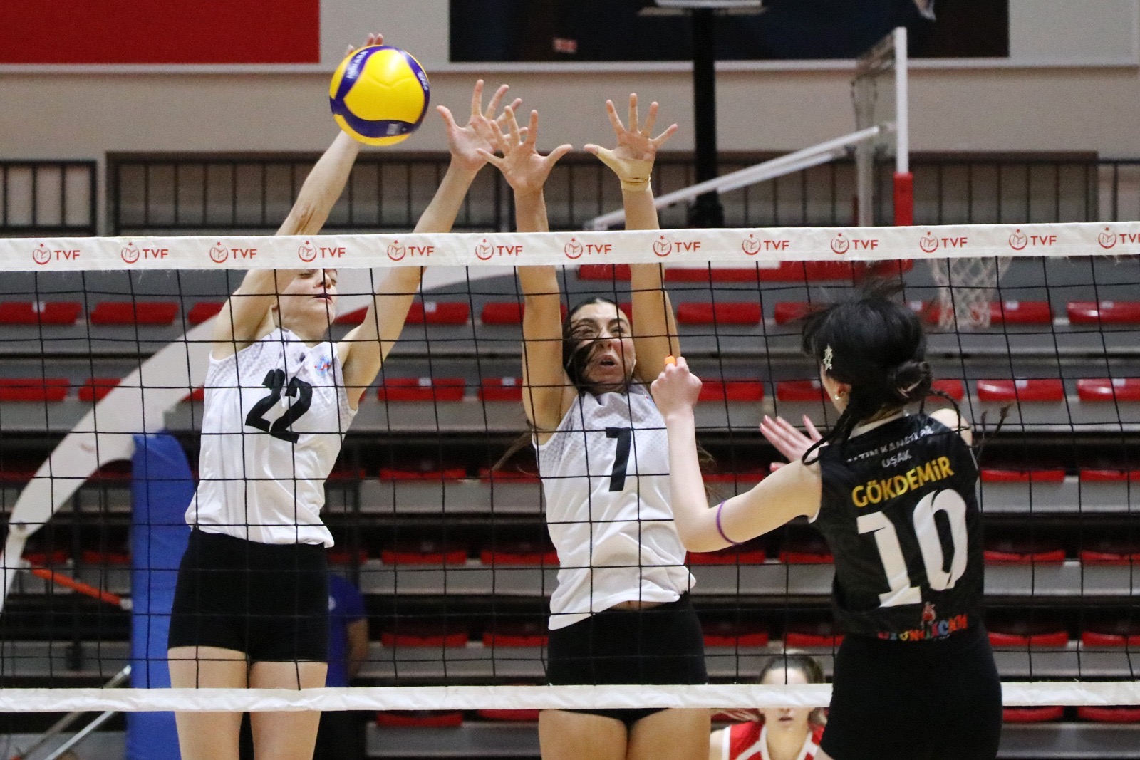 Eb127C6F 6822 44Ea 9281 158Cbae91103