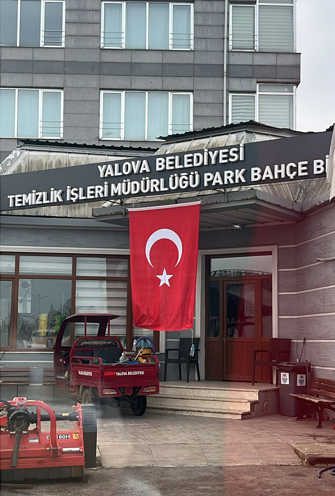 Yalova Belediyesi Türk Bayrağı (1)