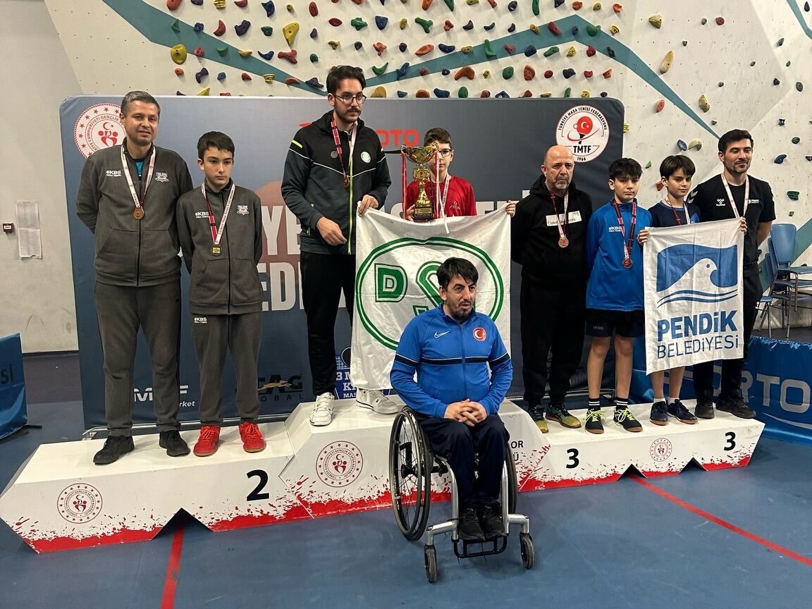 Yalova Beledi̇yespor’dan Masa Teni̇si̇nde Çi̇fte Gurur (3)