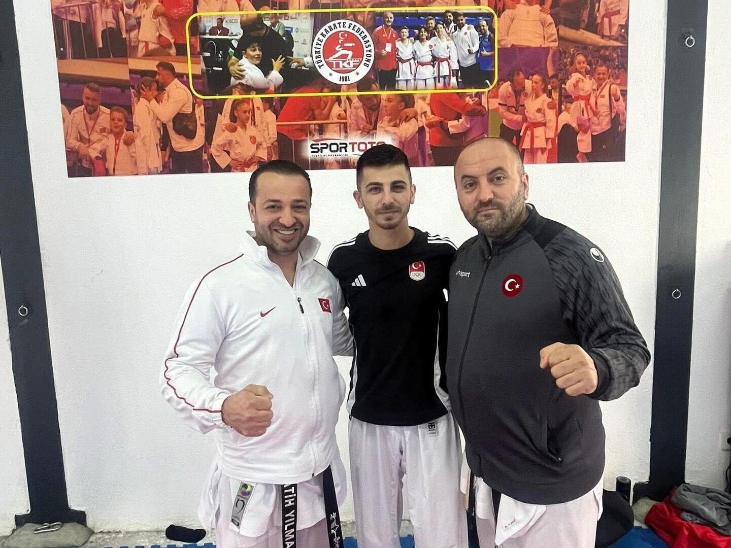 776Dce45 6E05 437B B4D3 1F872D2111Be