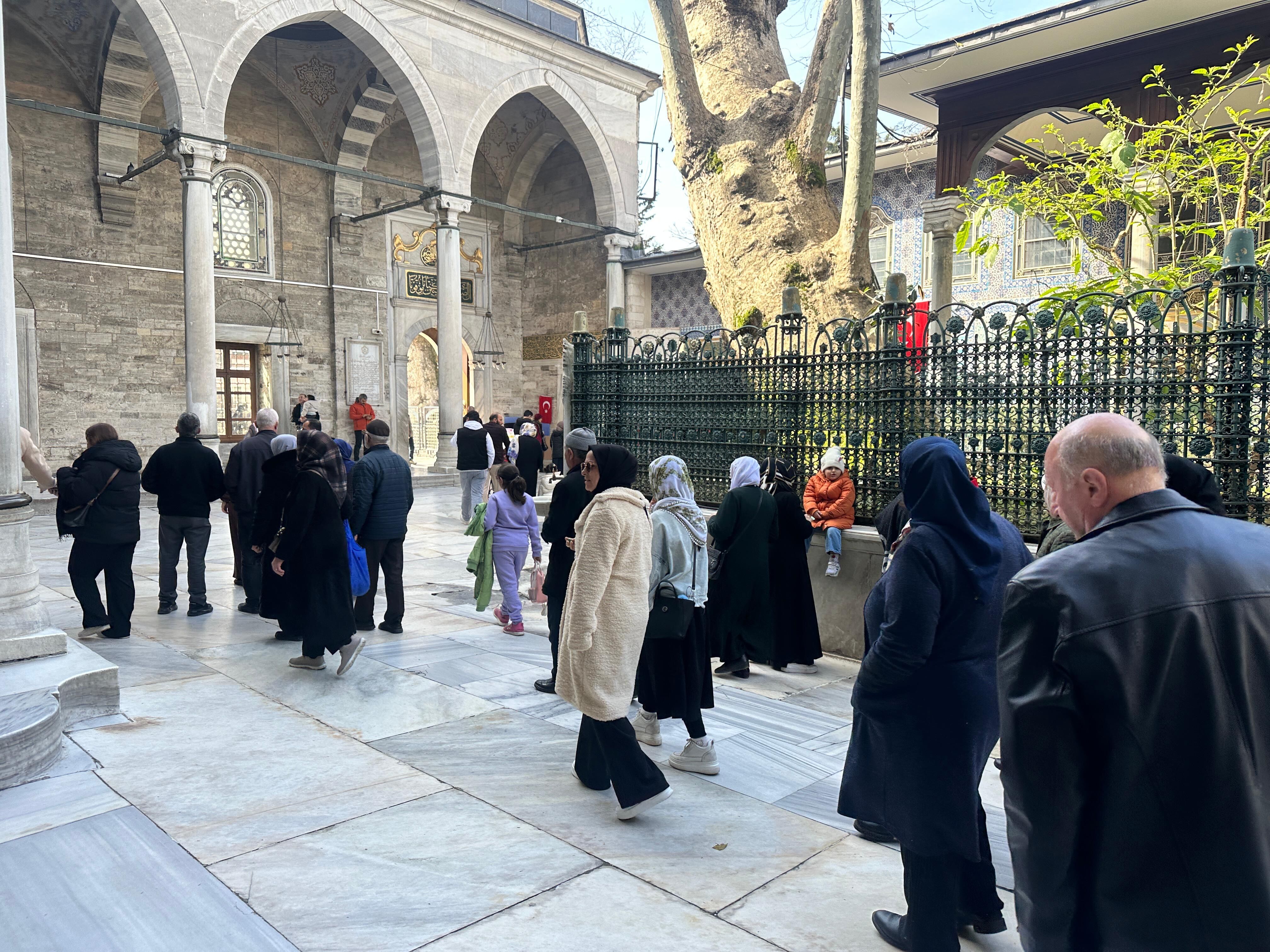 Cdd67Db1 D794 475A B2C5 5A8Aeb62E703