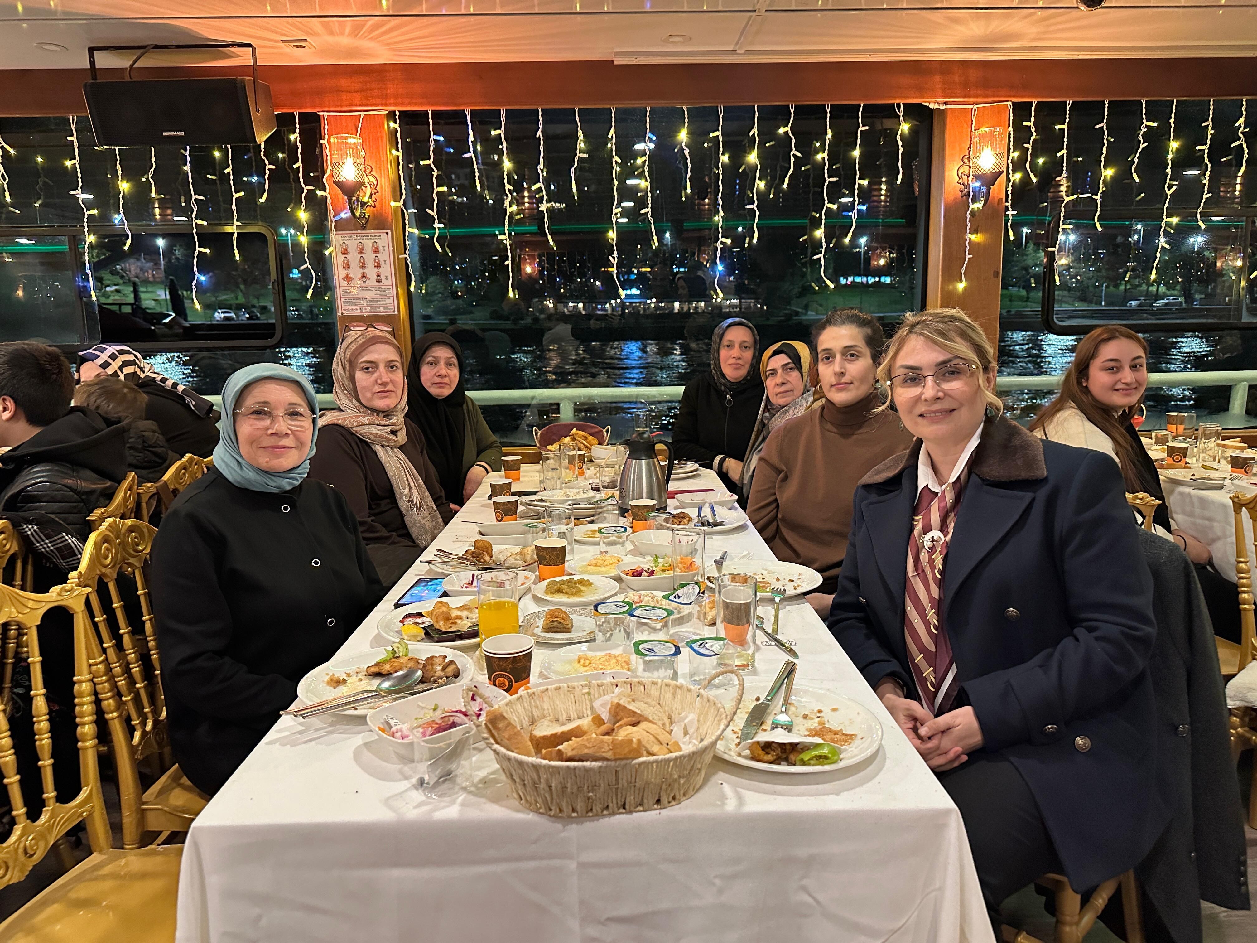 Feeddc02 0E4C 4B83 91E1 65156A7E7C6C