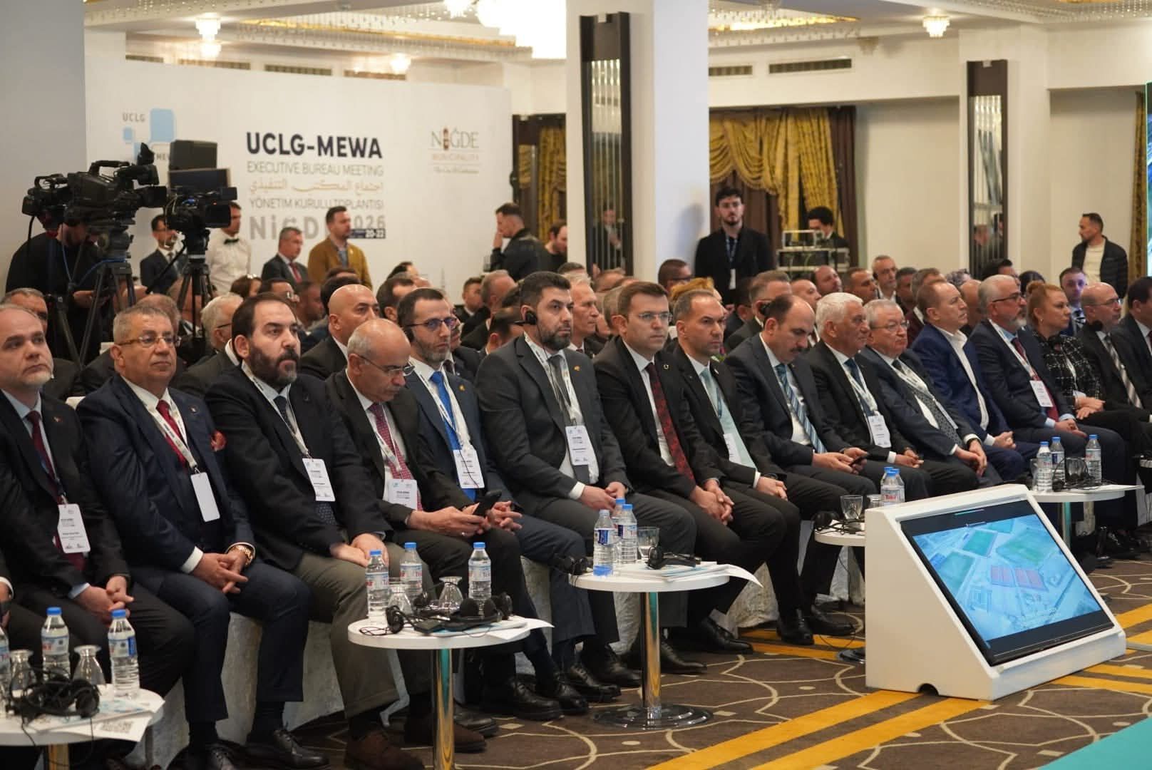 F B I M G 1776780021183-1