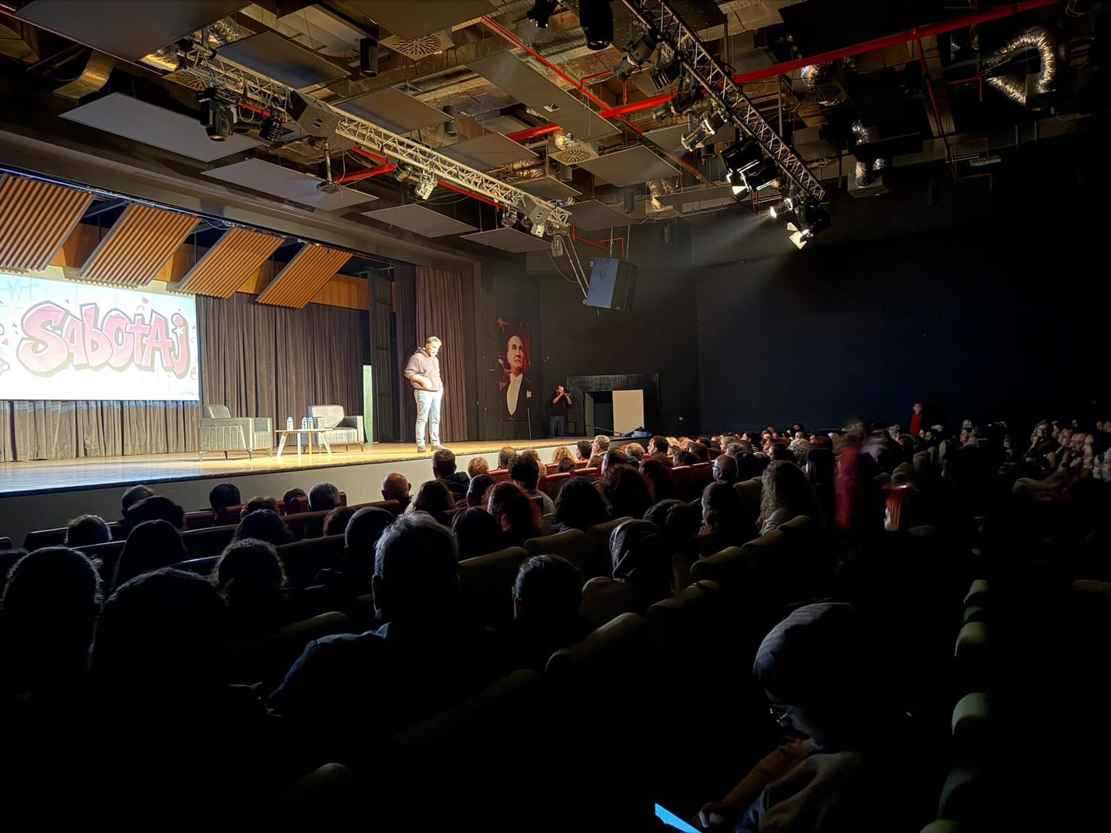 Sabotaj (2)
