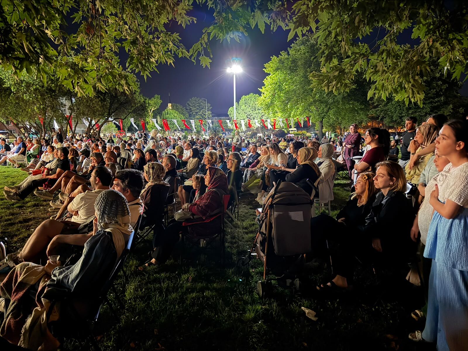 Açik Hava Ti̇yatrosu (3)