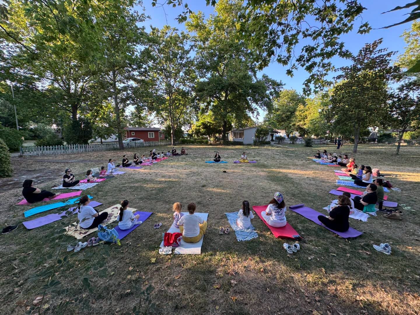 Anne Çocuk Yoga Etkinliği (6).Jfif