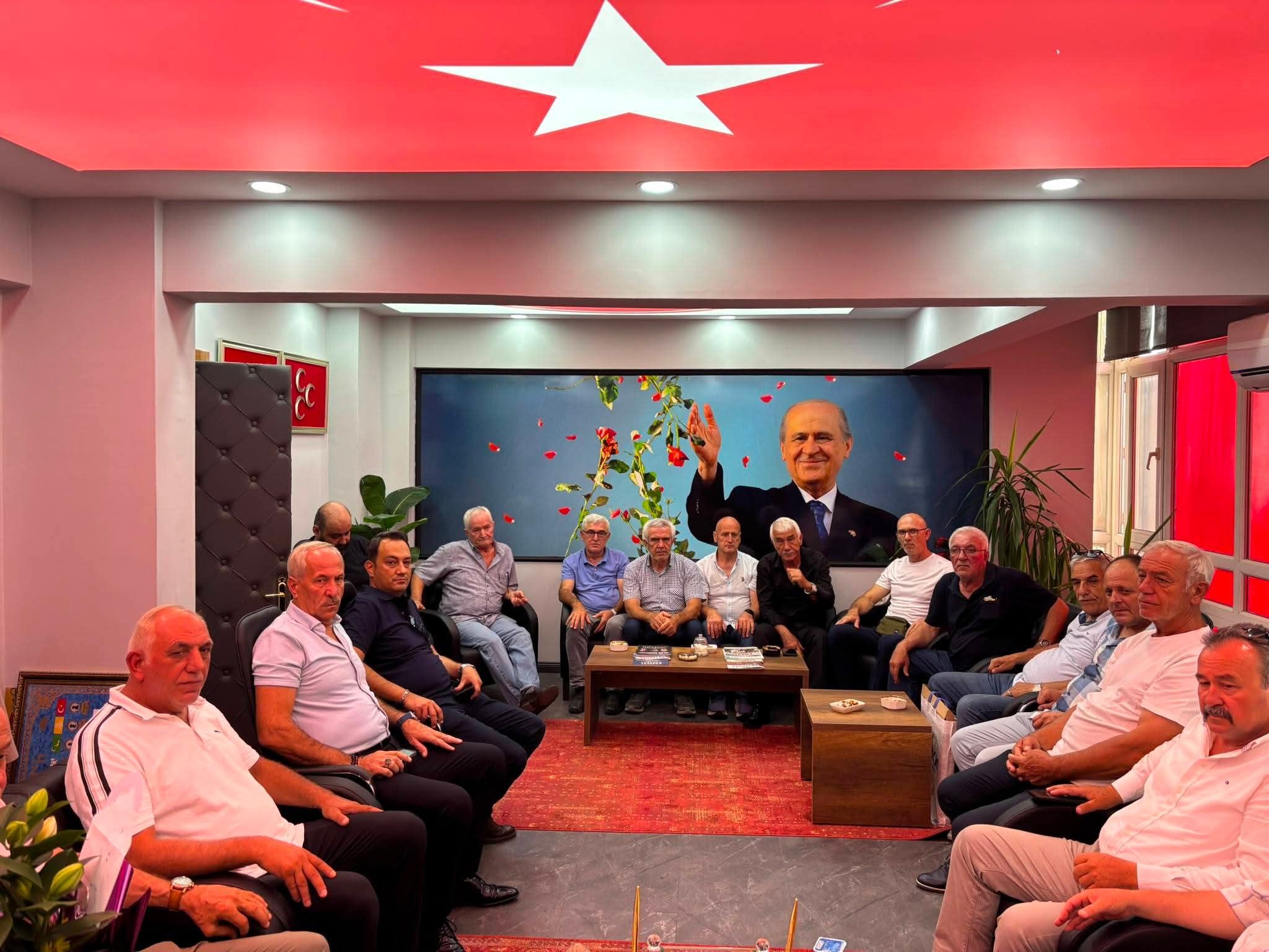 Altinova Muhtarlari Ve Baskanlarindan Mhpye Tebrik