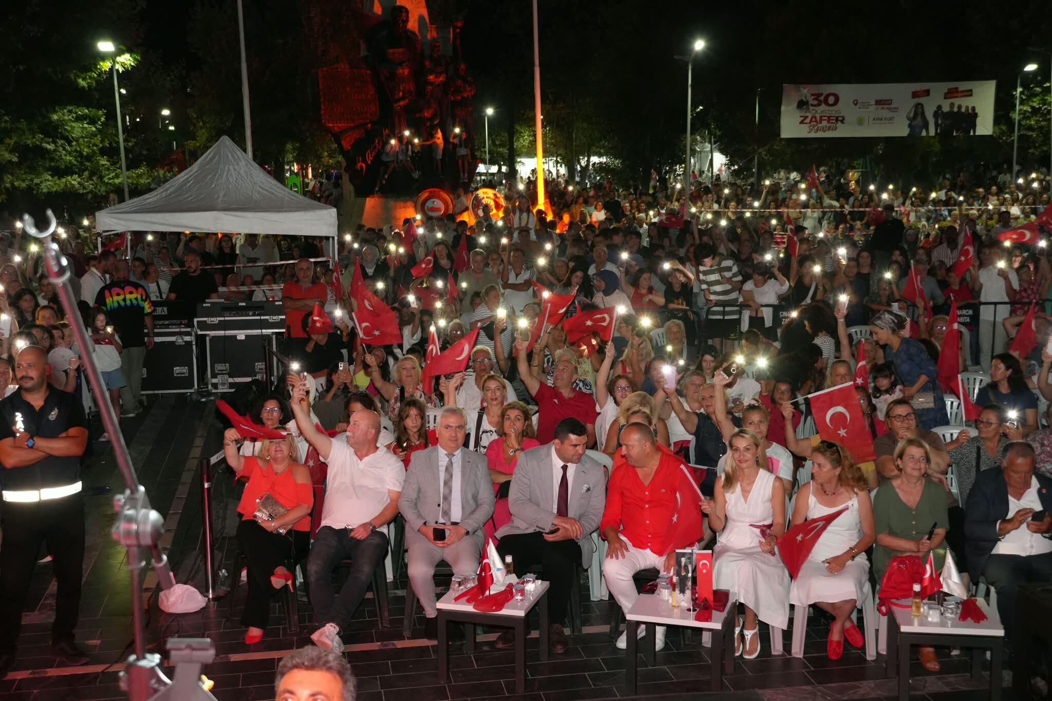 Cumhuriyet Meydani Zafer Bayrami Kutlamalari