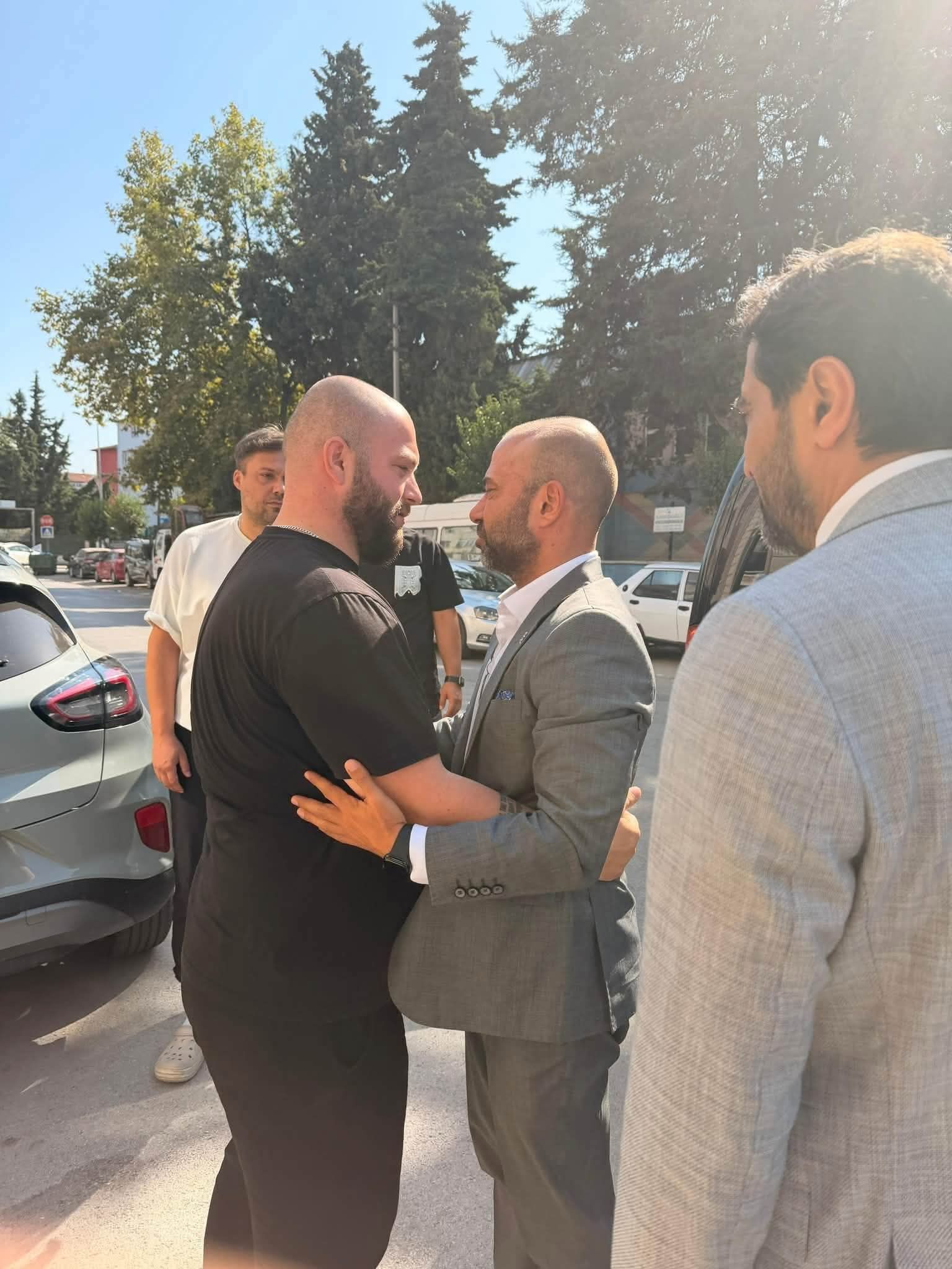 Umut Guclu Ve Huseyin Ozyilmazdan Taziye Ziyareti