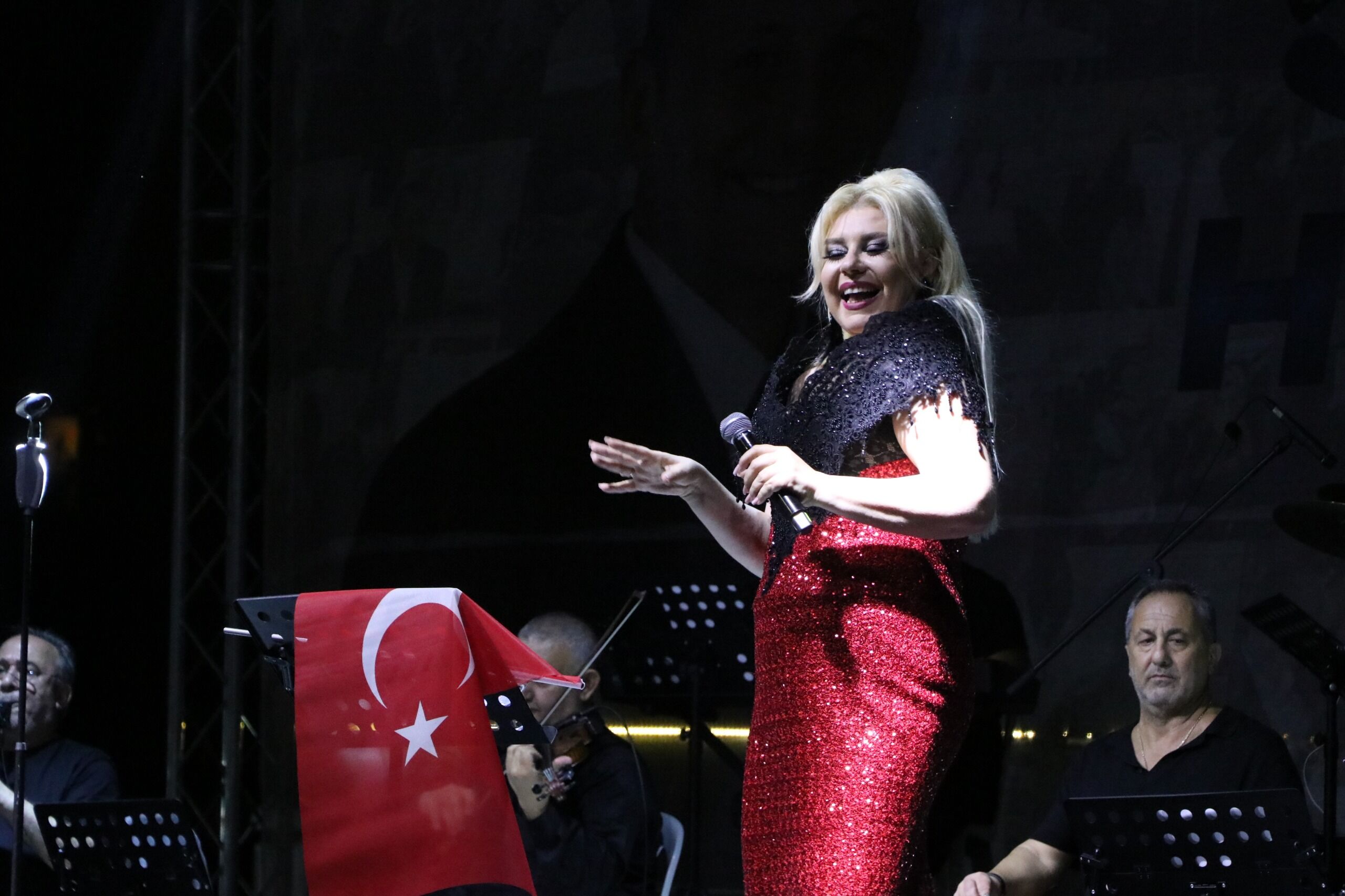 Yalova Ciftlikkoy Zafer Bayrami Kutlamalari