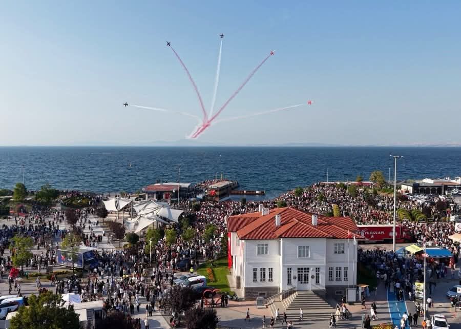Yalova Semalarinda Turk Yildizlari Gorsel Soleni