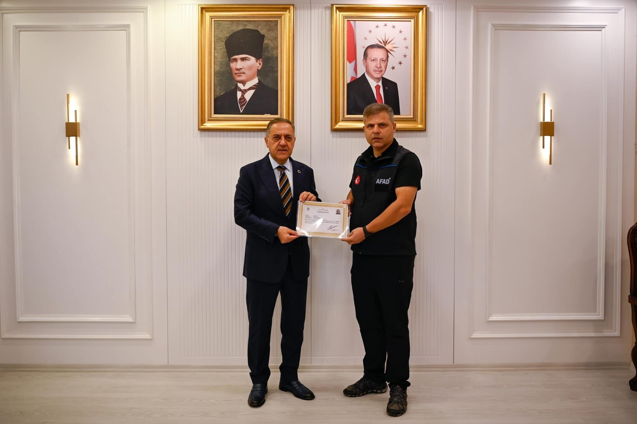 Yalova Valisi Ahmet Hamdi Usta Makam Kabulü 3