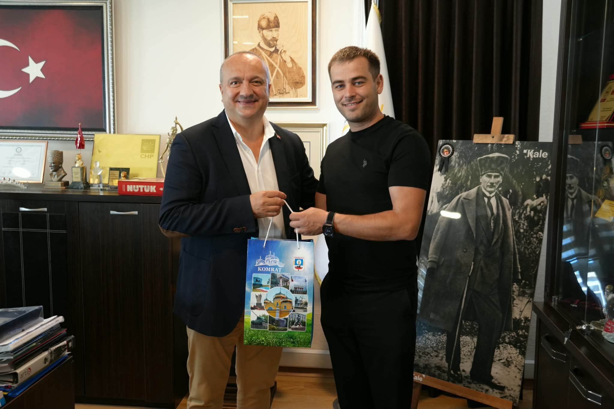 Avni Kurt Stepan Kara Ve Mihail Anastason Gorusmesi