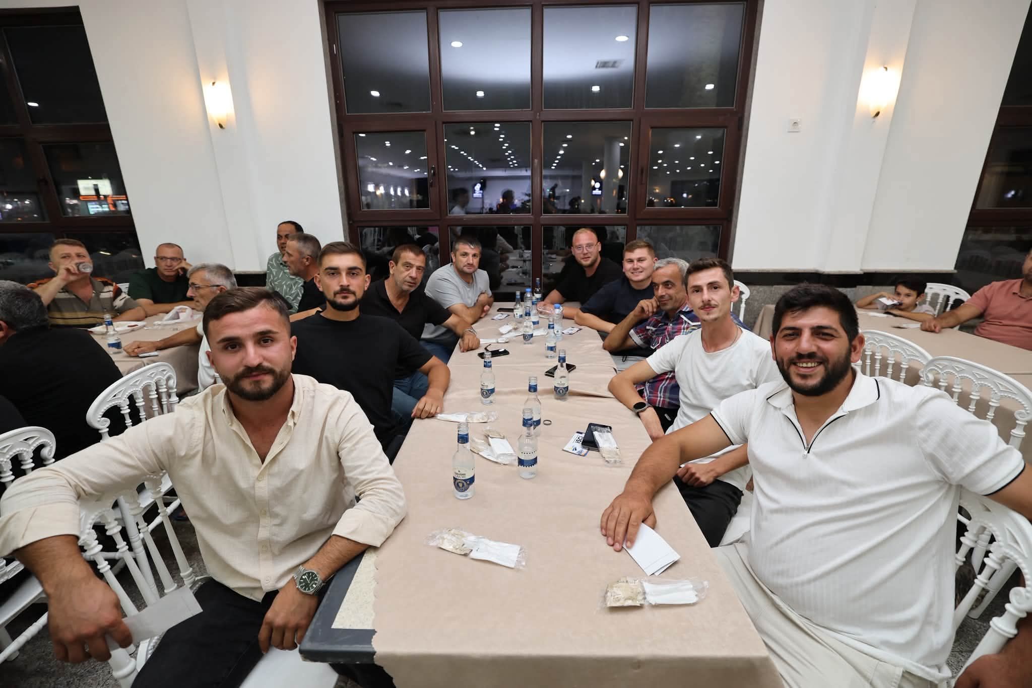 Karamursel Belediyesi Moral Gecesi Ve Hediye Dagitimi