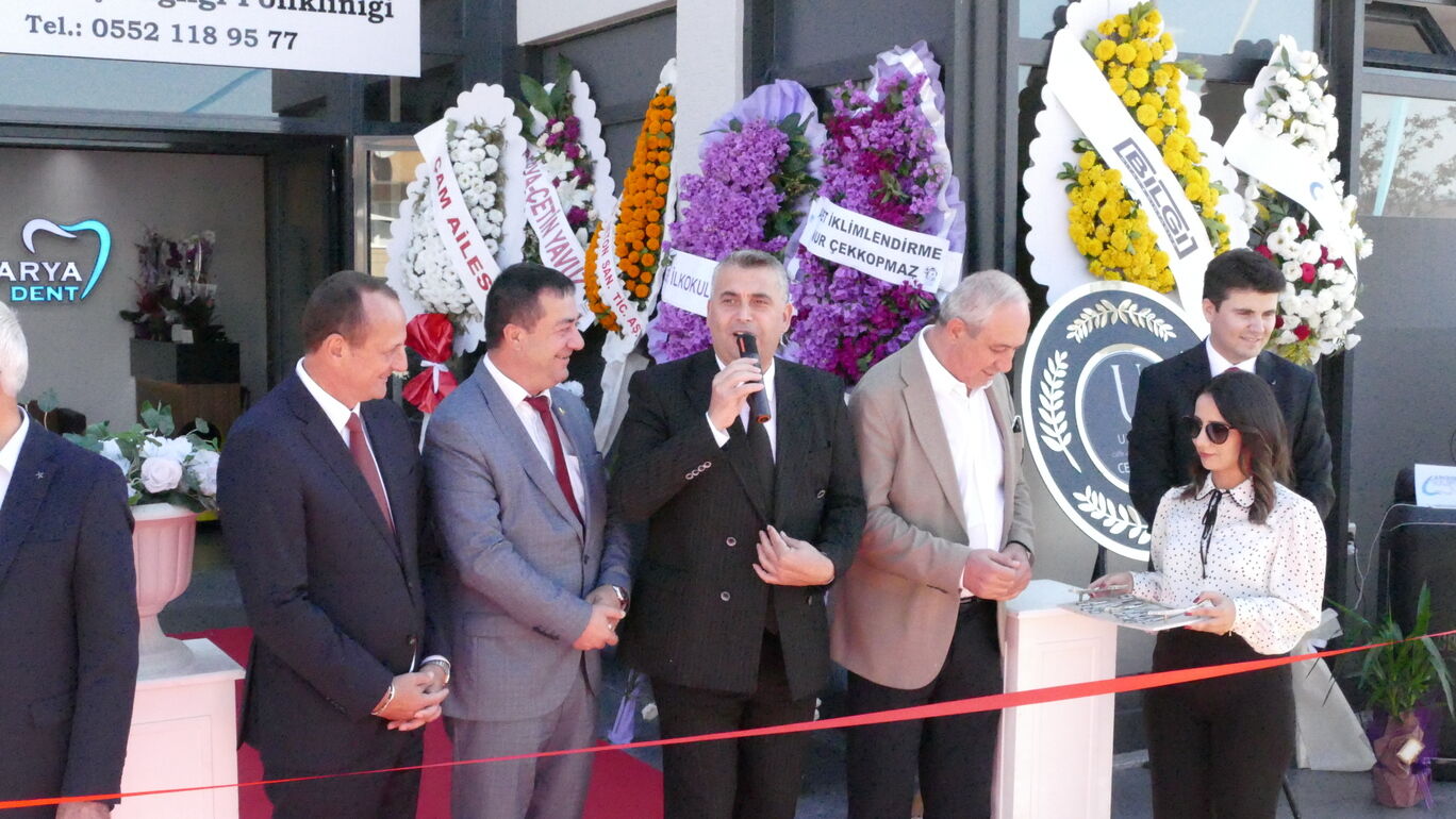 P1350594