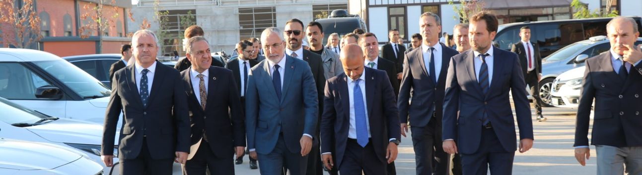 BAKAN IŞIKHAN YALOVA OSB’DE İŞ DÜNYASIYLA BULUŞTU